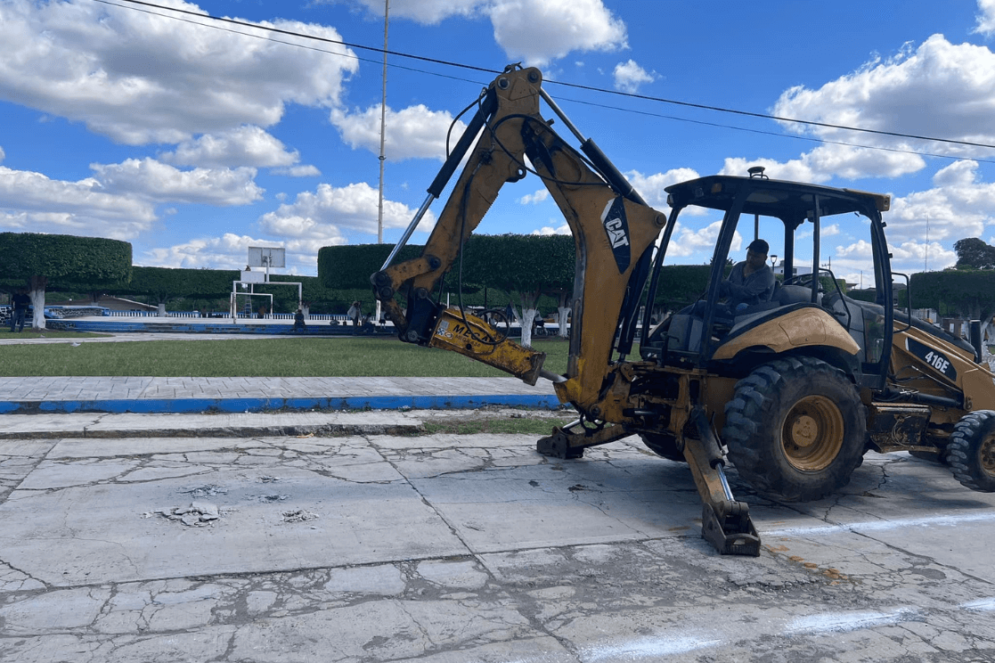 Inicio de rehabilitación de la calle Reforma en Francisco Z. Mena