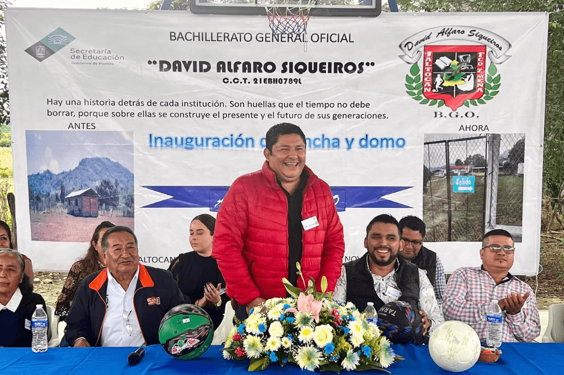 Inauguración de cancha y domo en Bachillerato "David Alfaro Siqueiros"